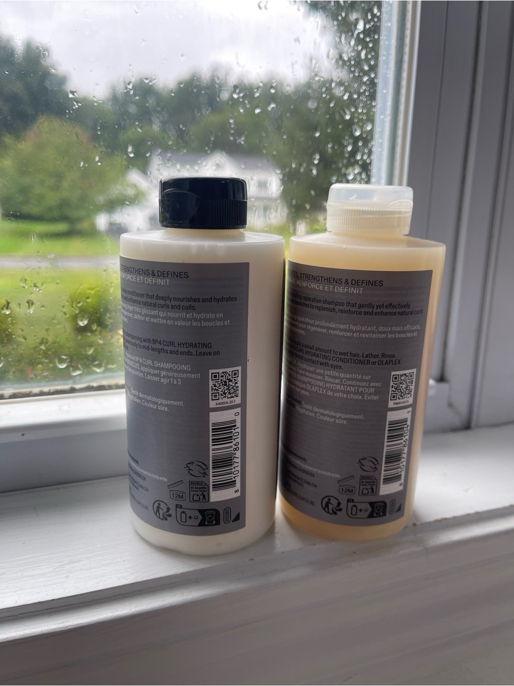 OLAPLEX Hydrating Curl Shampoo & Conditioner Bottles - Cream and Black Accents - Picture 4 of 4